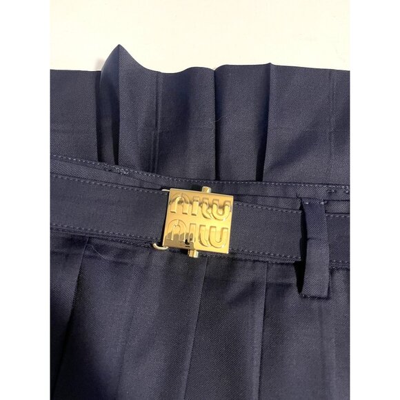 Miu Miu Black Pleated Skirt With Adjustable Waist Belt & Gold Clasp Closure - Picture 8 of 16